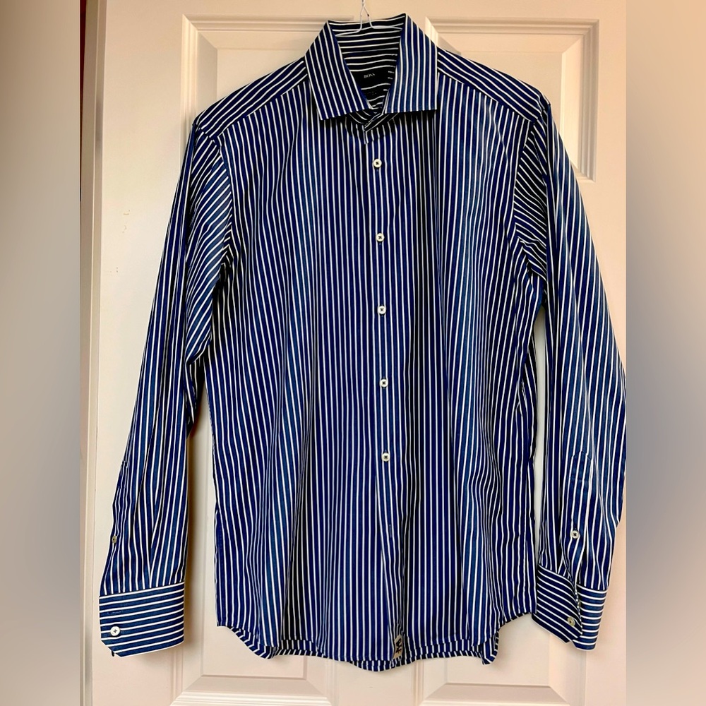 Hugo Boss, regular fit, Men’s dress shirt. Size L (16.5x33).